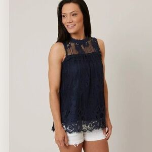Valerie Stevens Women's Size XL Sleeveless Top Lace Overlay Pleated Eyelash Lace